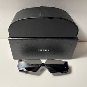 Prada Black Sunglasses pr58zs